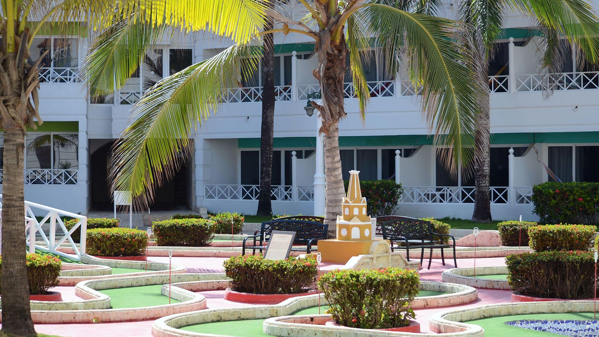 Americas Casa De Playa Hotel 5*