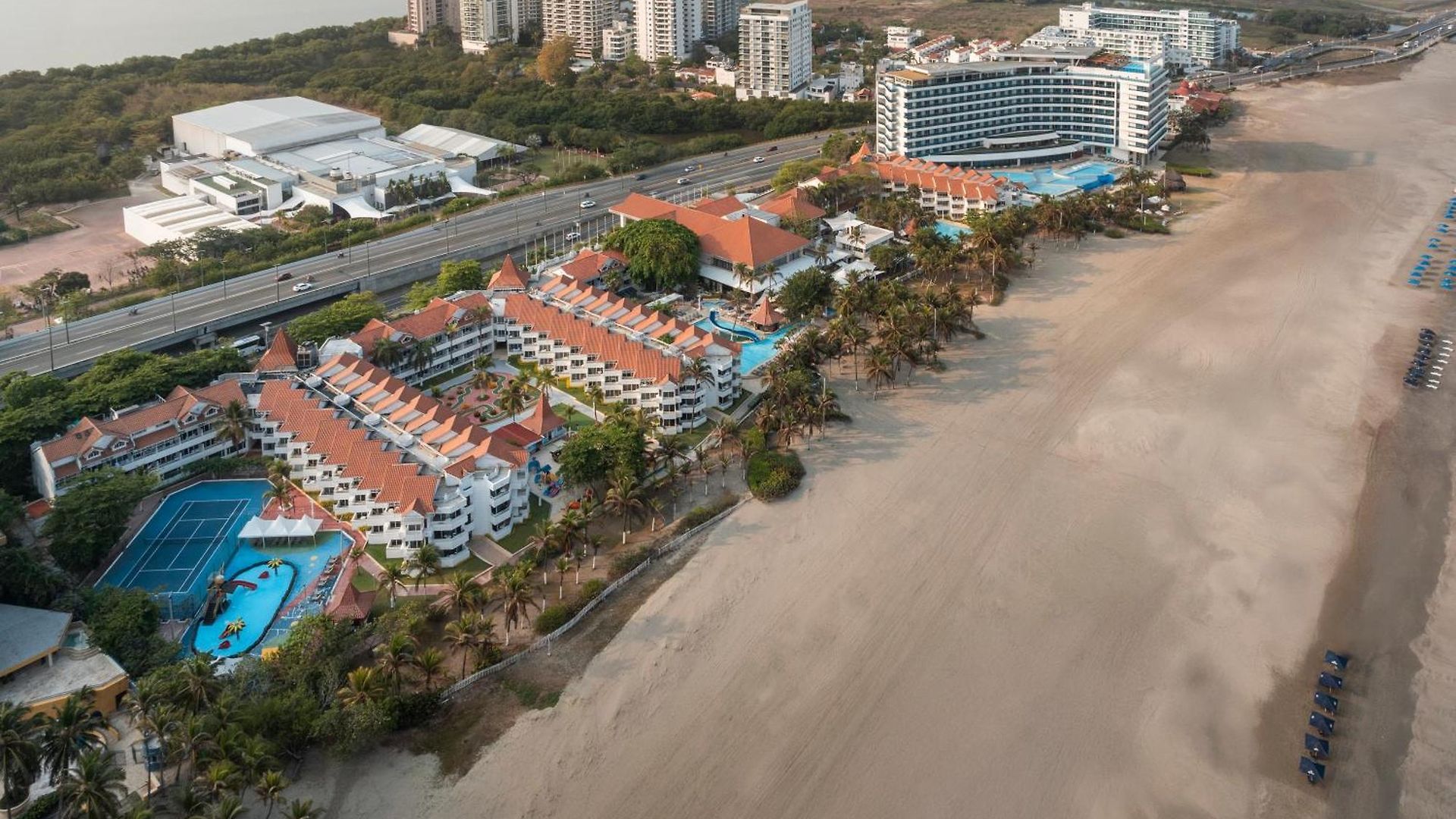 Americas Casa De Playa