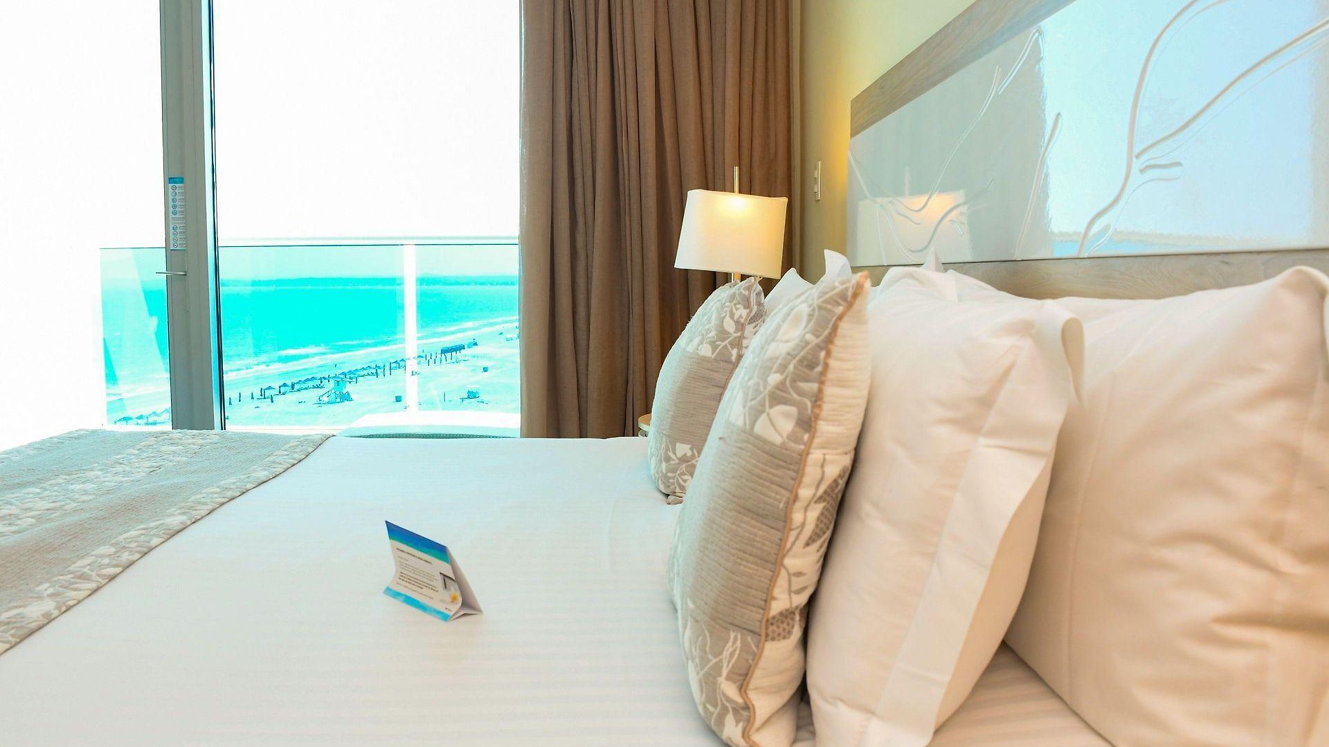Americas Casa De Playa Hotel