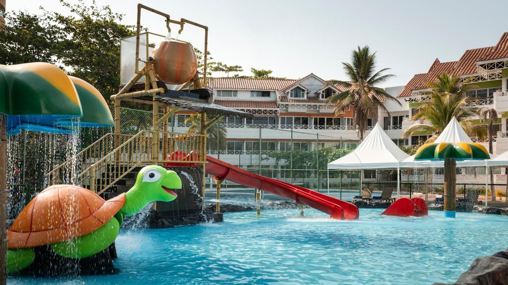 Hotel Americas Casa De Playa 5*