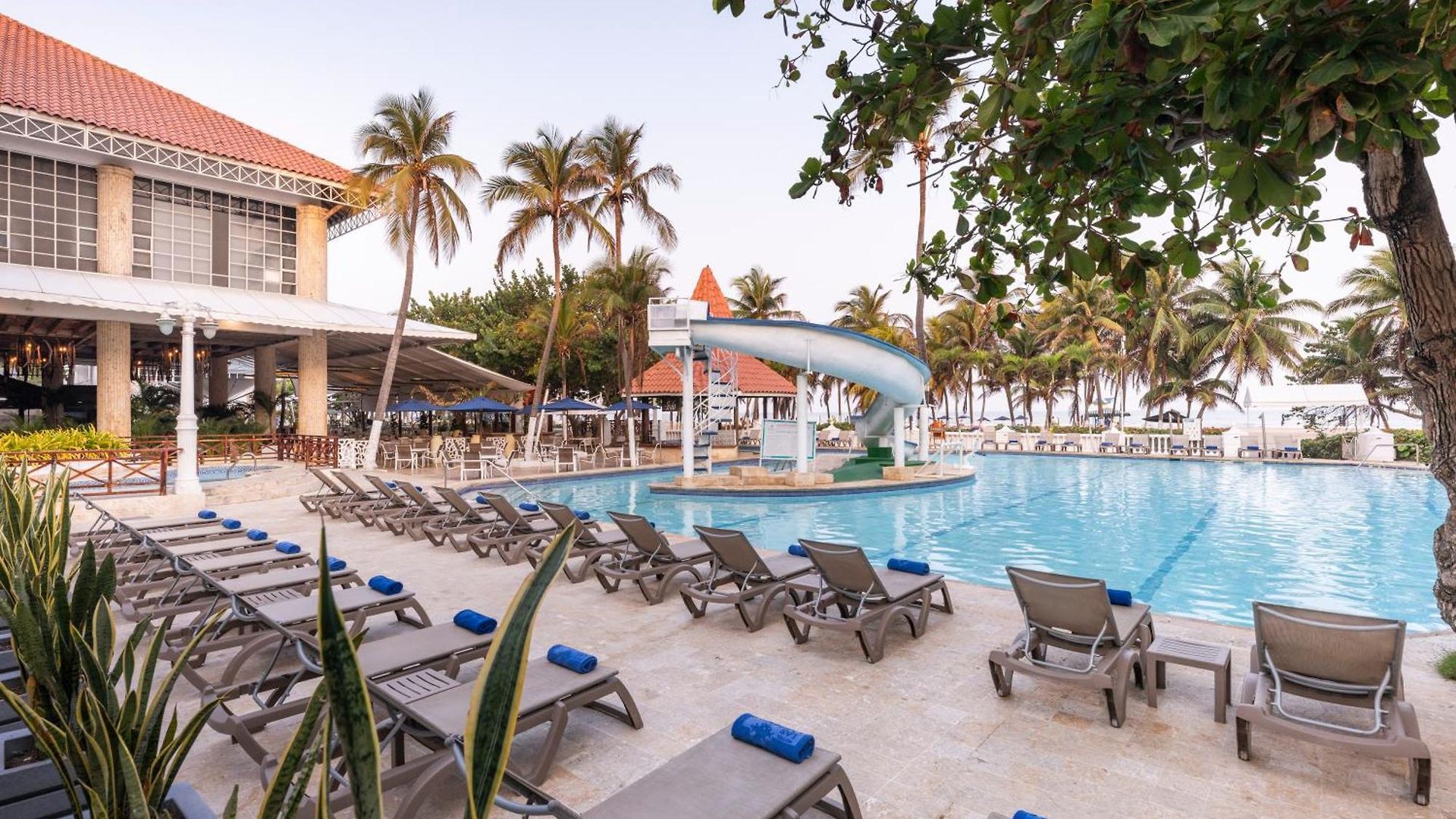 Hotel Americas Casa De Playa Cartagena