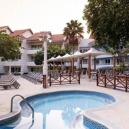 Americas Casa De Playa Hotel