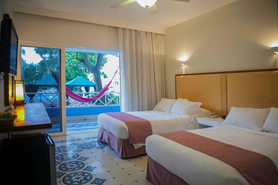 Americas Casa De Playa Hotel